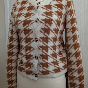 Brown and Cream Houndstooth Cardigan